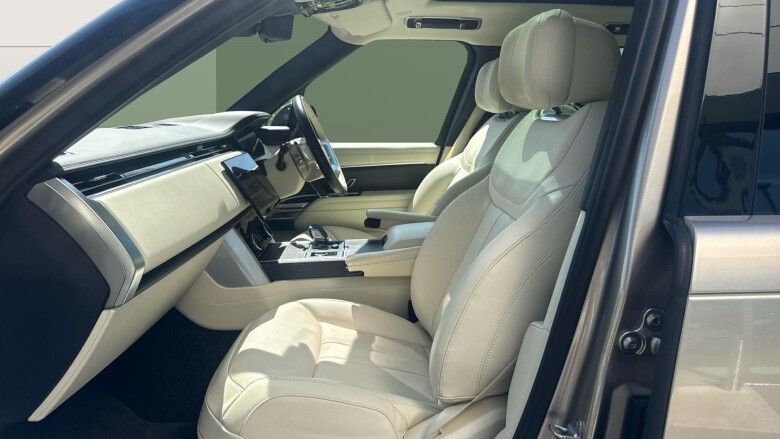 Land Rover Range Rover 3.0 D300 Autobiography 4dr Auto Diesel Estate